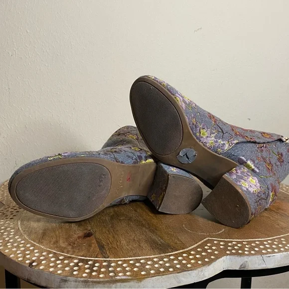 Zigi Soho Nydia Floral Embroidered Ankle Booties barbiecore - Picture 9 of 10